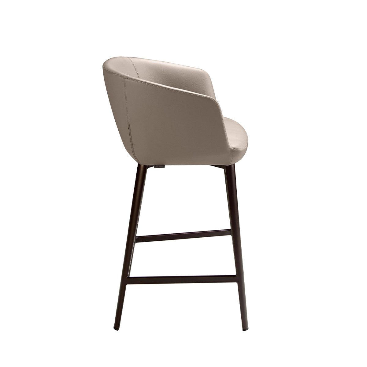 Scopri lo sgabello Gaia, con seduta ecopelle grigia e gambe inox marrone. Unisce comfort e design moderno per cucina e sala. Misure: 56x53x91 cm.