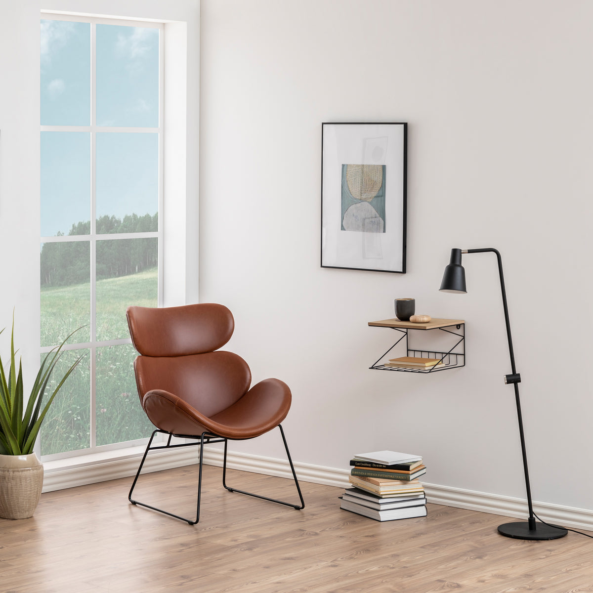 Poltrona Hanoi con struttura in metallo nero