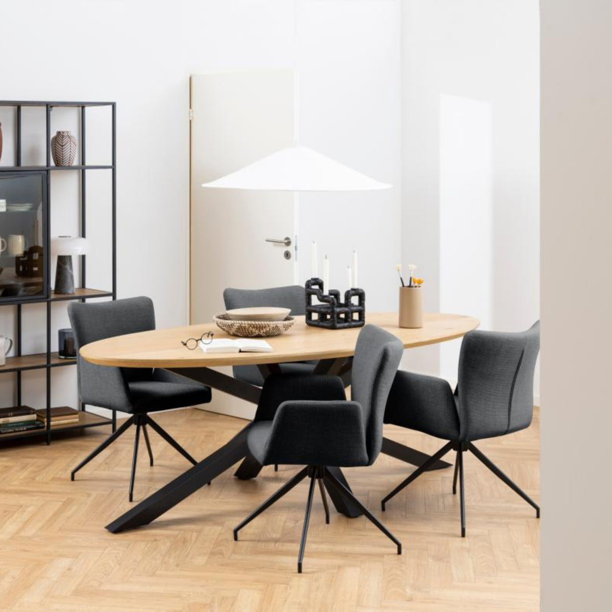 Sedia con braccioli Polly