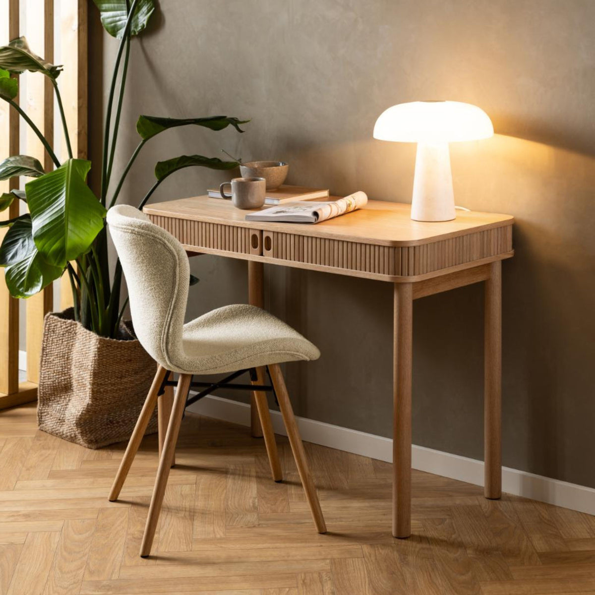 Sedia Agos gambe in legno