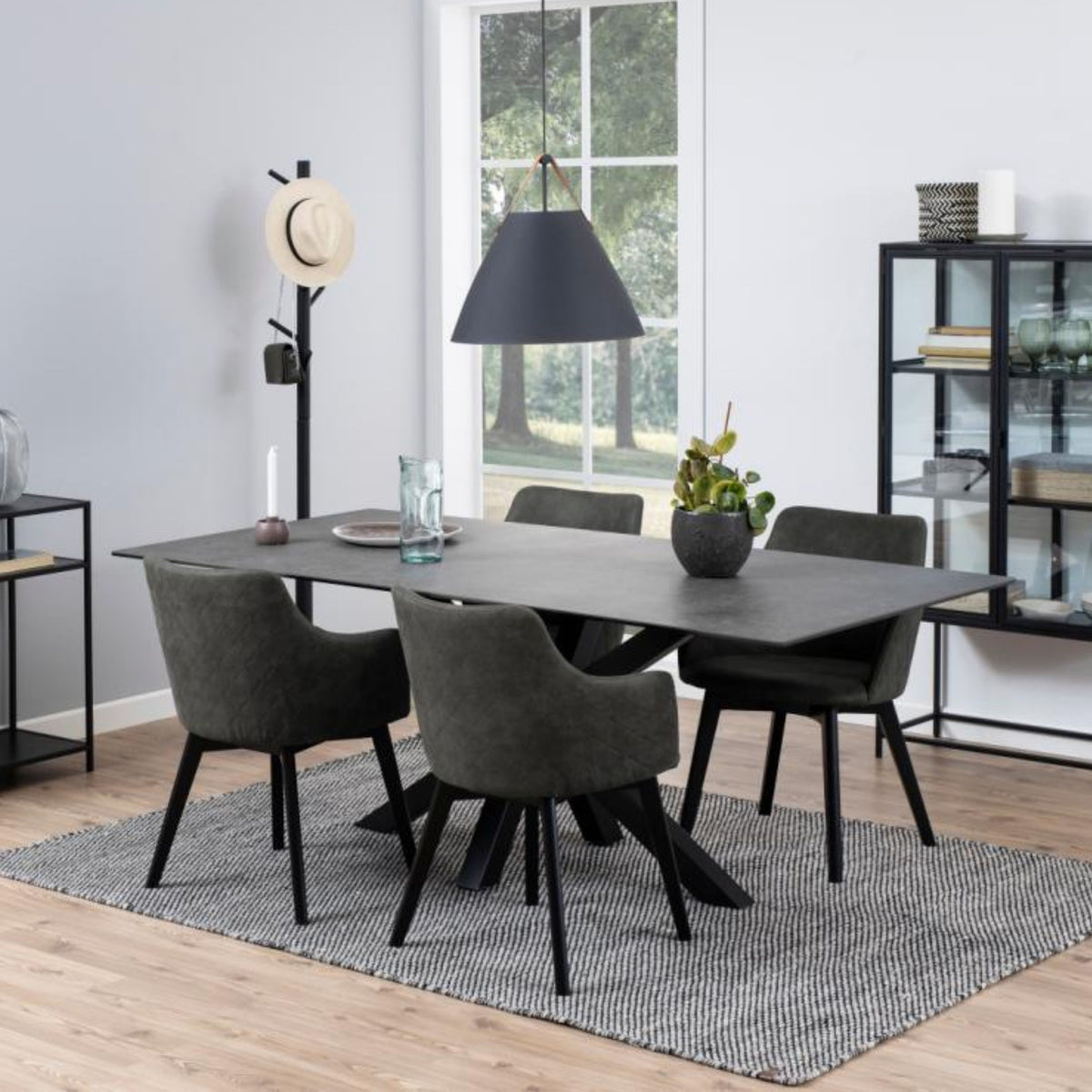 Sedia con braccioli Kik