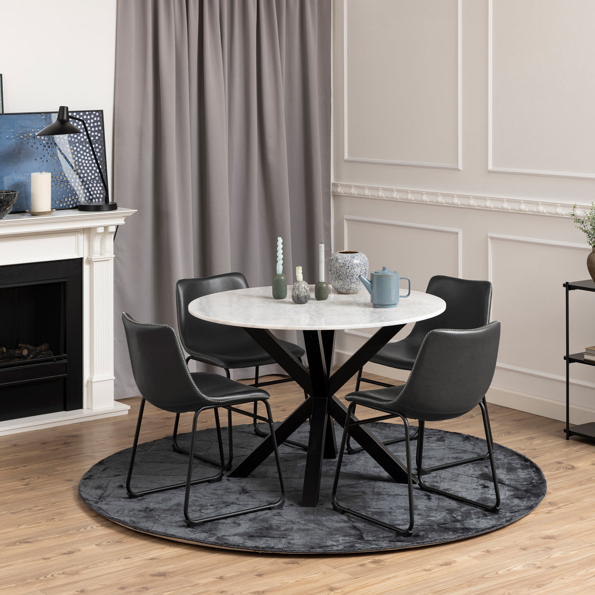 Sedia Luna in ecopelle nera