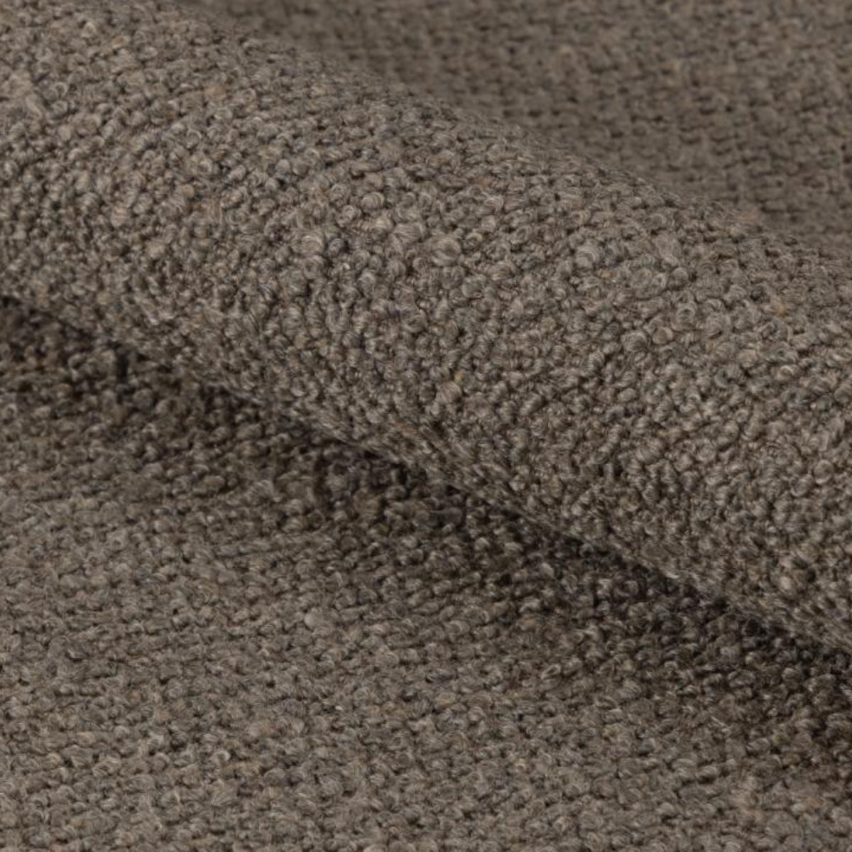 Sedia con braccioli Delia in tessuto