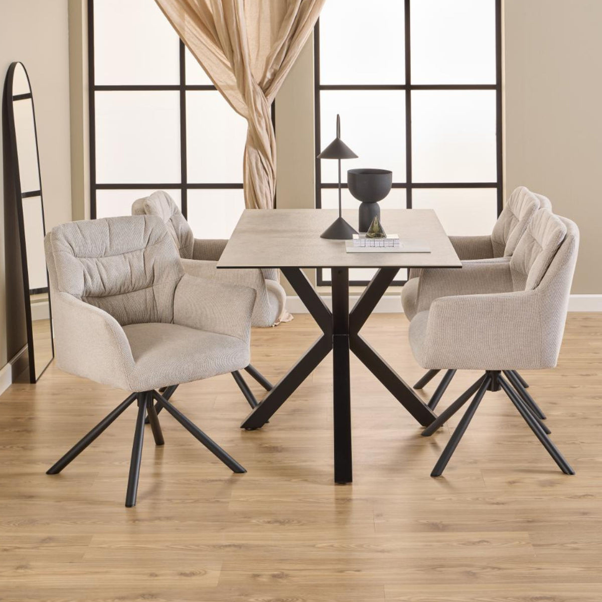 Sedia con braccioli Allison