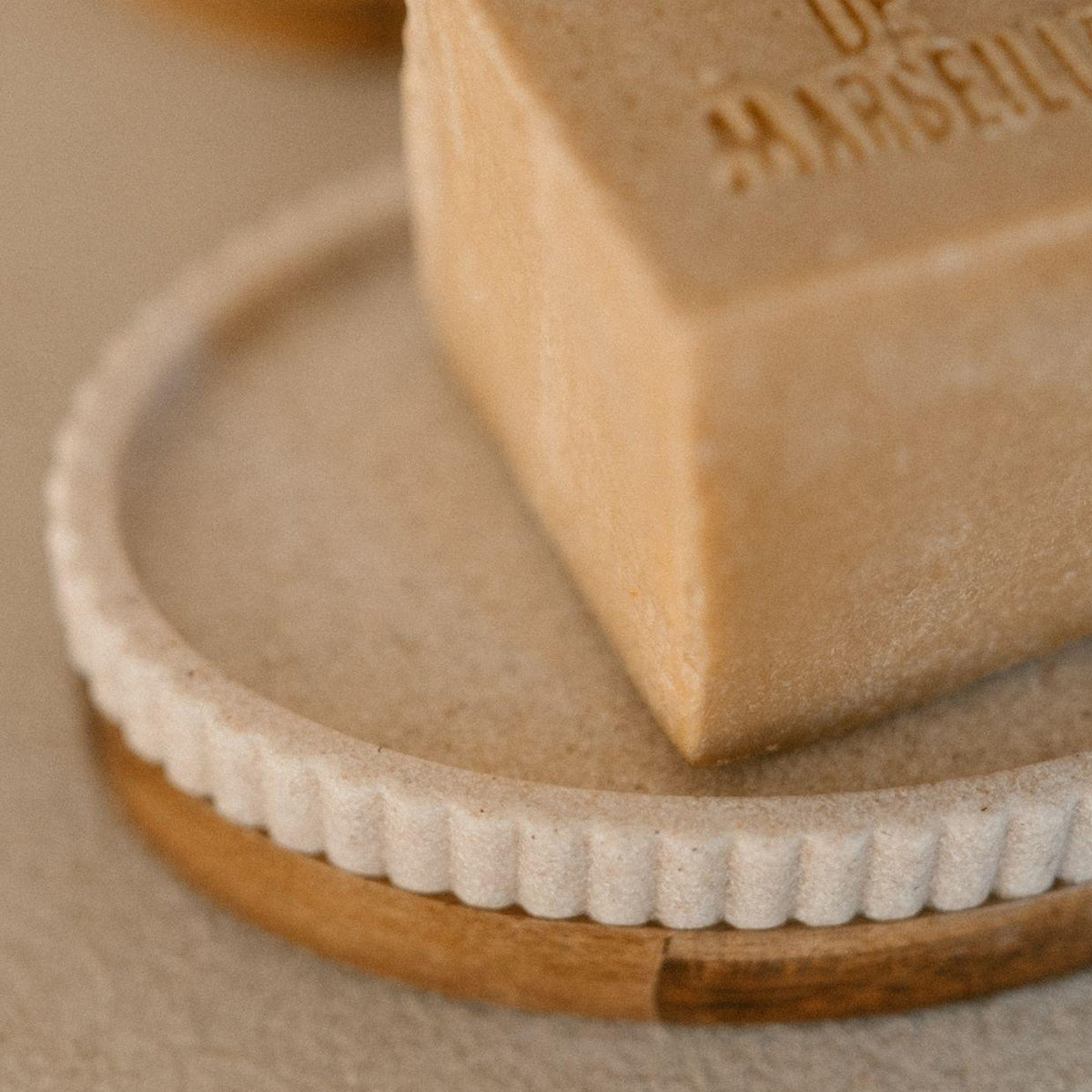 Portasapone in poliresina beige