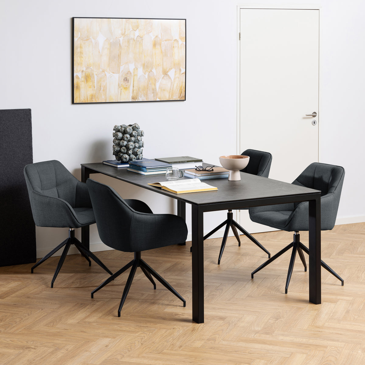 Sedia con braccioli Barcelona con gambe a stella