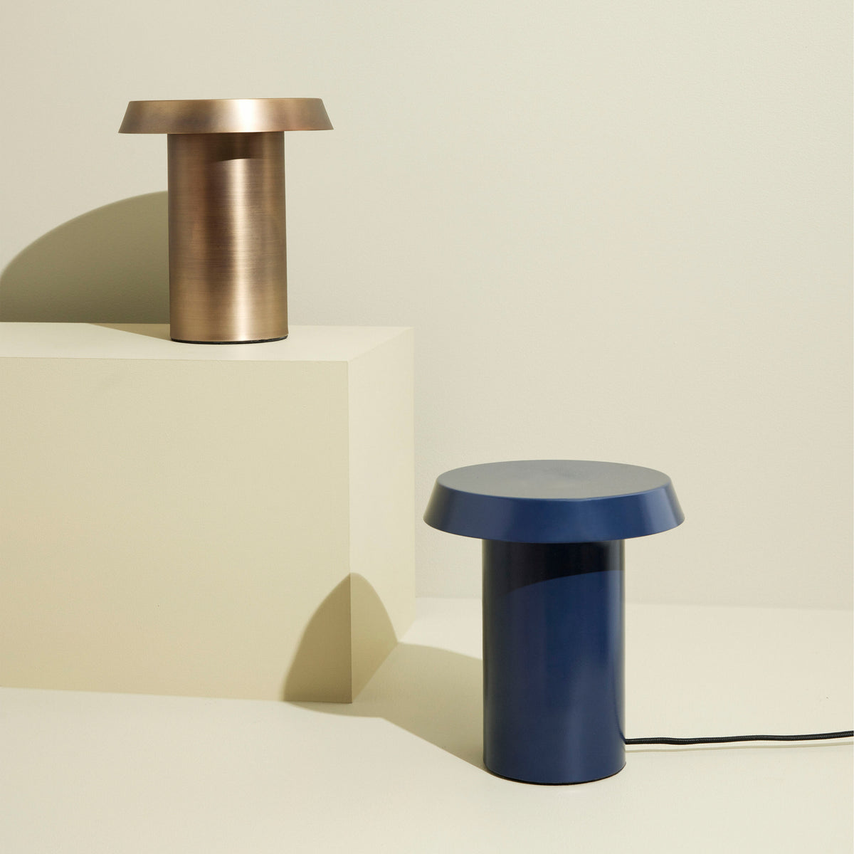 Lampada da tavolo KEEN