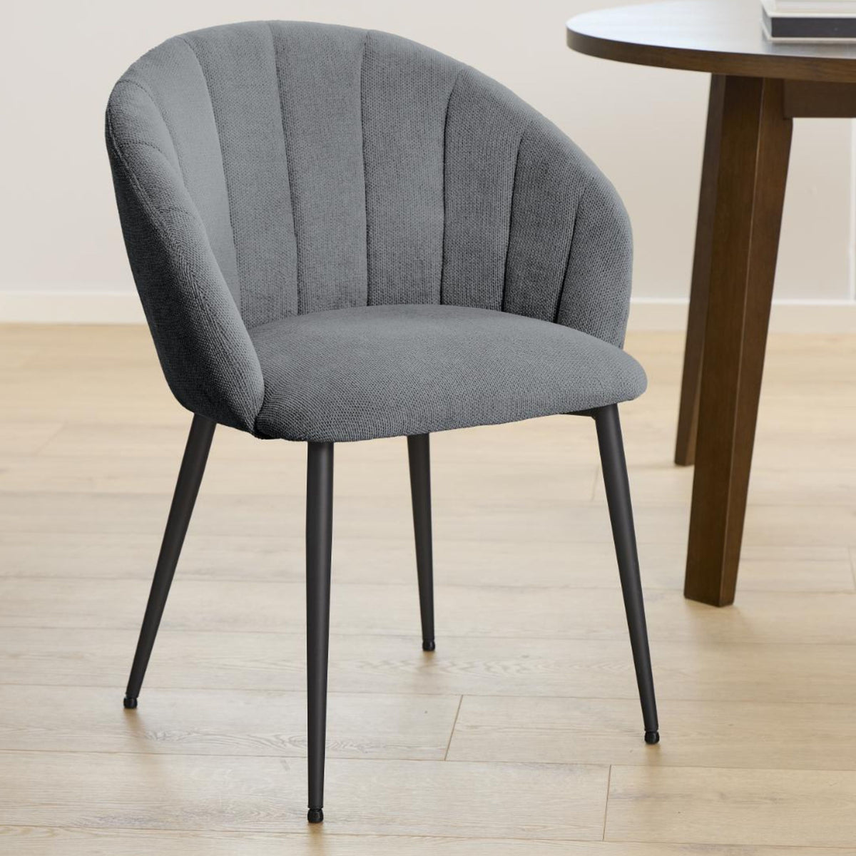 Sedia con braccioli Clara