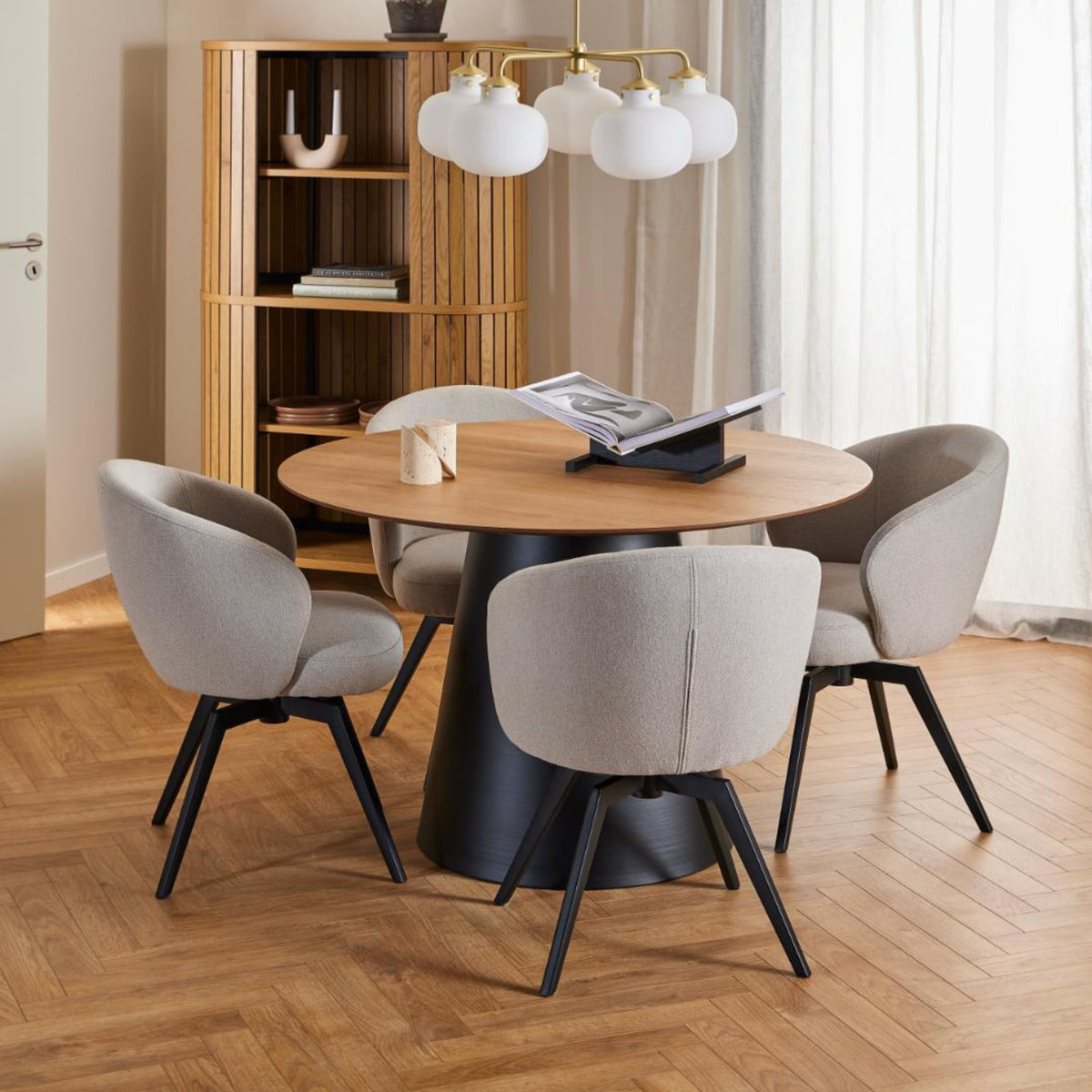 Sedia con braccioli Dean