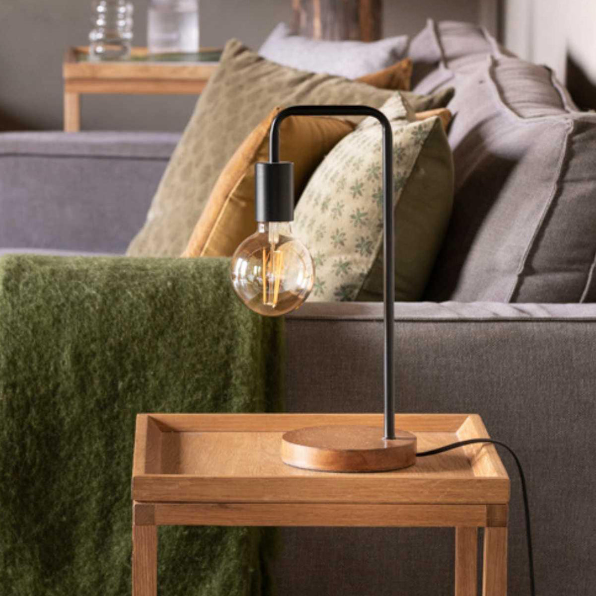 Lampada da tavolo TRUDY