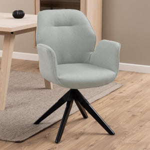 Sedia con braccioli Ann con gambe in legno