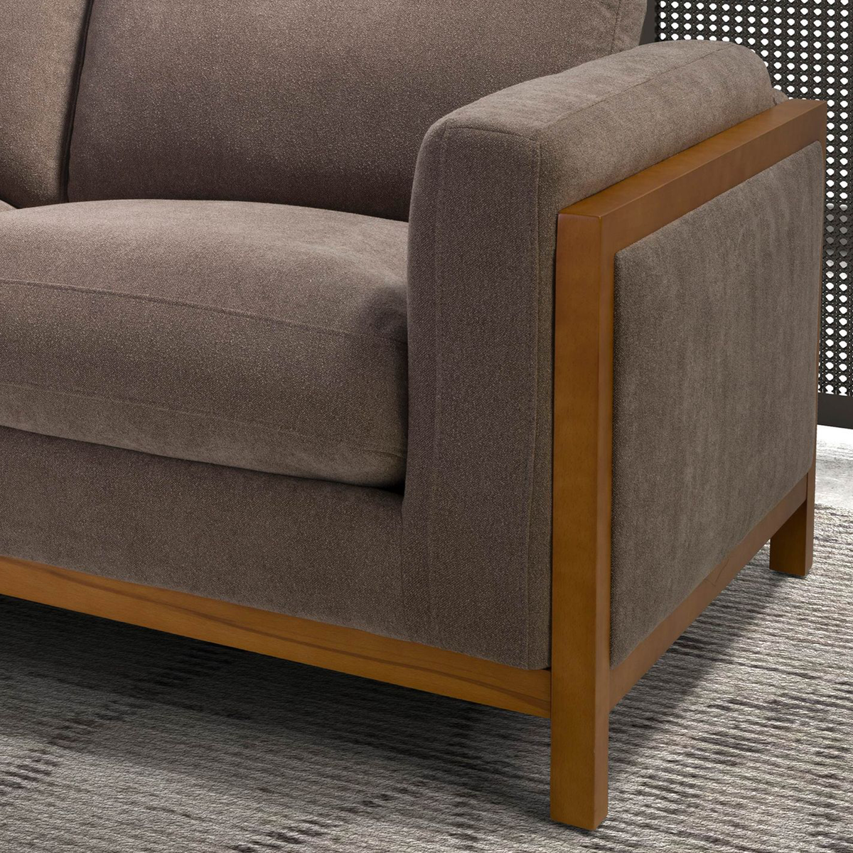 Divano Daniel a 2 posti, design moderno, tessuto marrone, struttura in legno pino. Solidità e stile per il tuo salotto. Dimensioni: 192x92x88cm. Compra online.