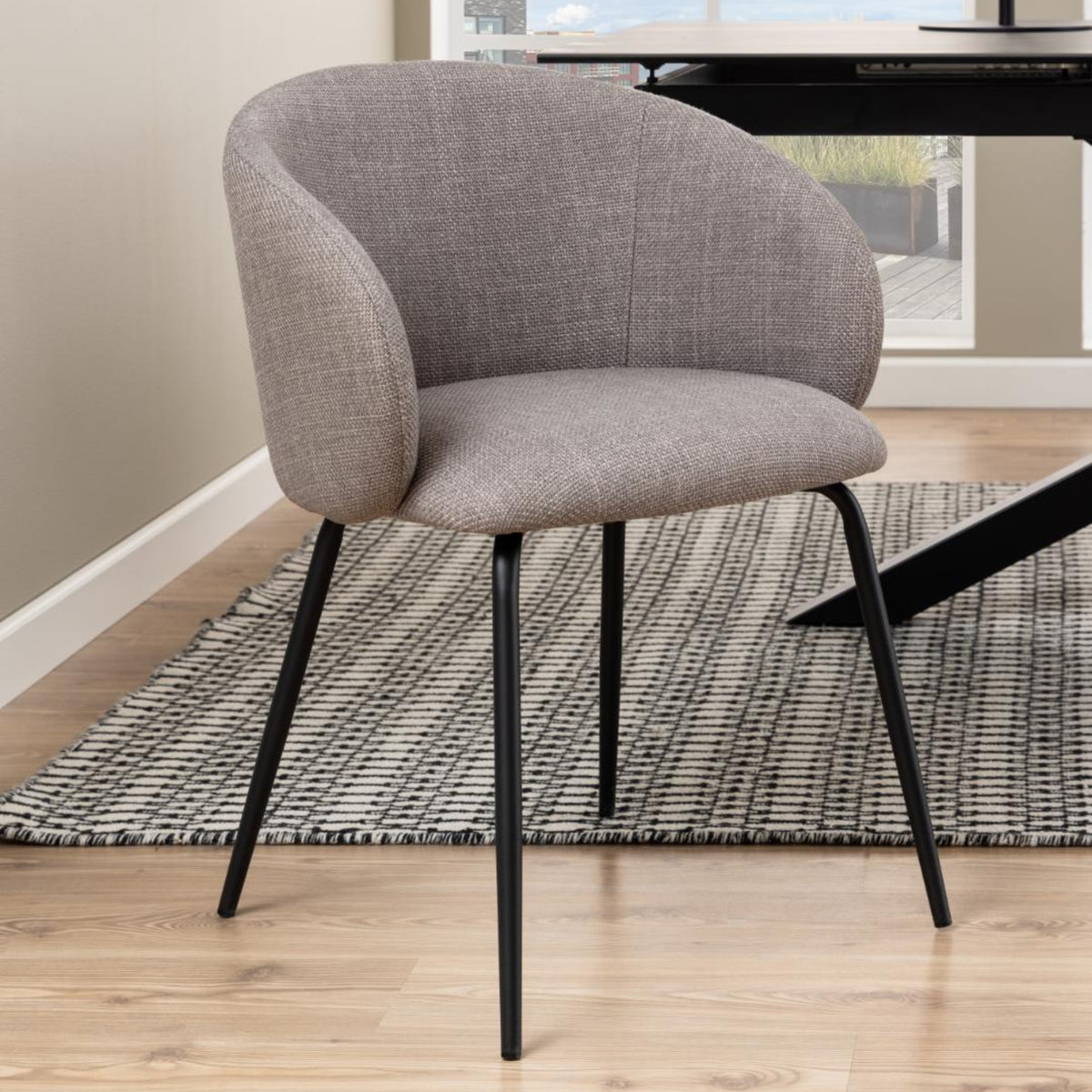 Sedia con braccioli Rebecca