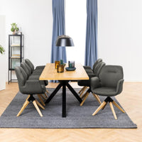 Sedia con braccioli Ann con gambe in legno