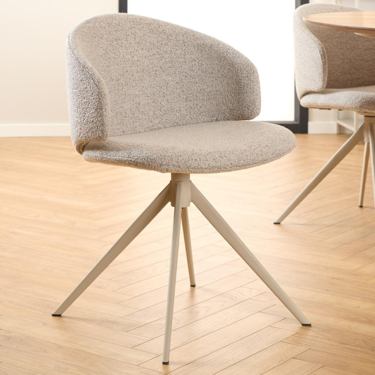 Sedia con braccioli Rita