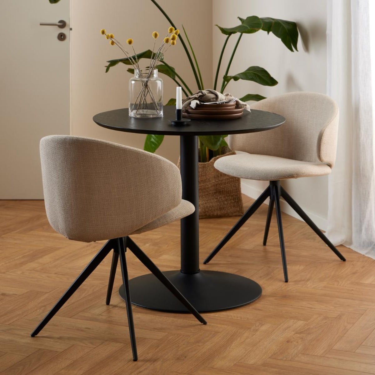 Sedia con braccioli Rita