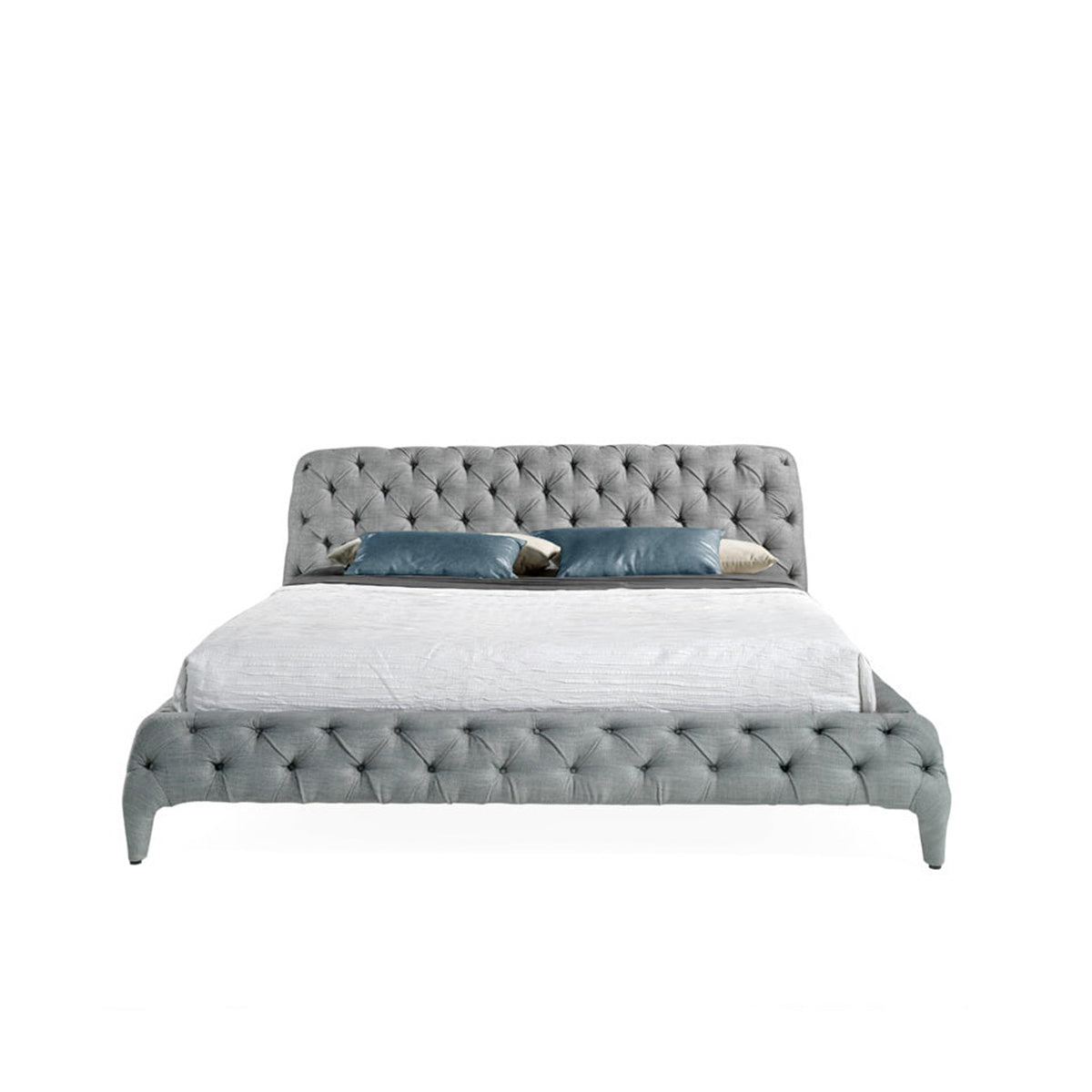 Letto Marene matrimoniale con testiera e pediera capitonné in tessuto grigio, design elegante e confortevole.